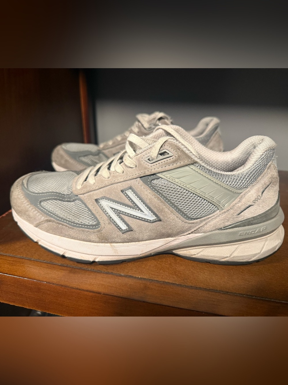 New Balance Men’s 990 V5